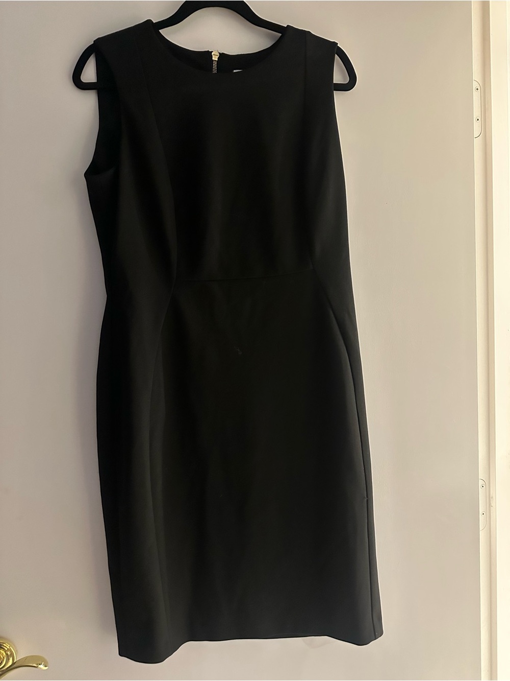 Calvin Klein Black Sleeveless Sheath Dress - Classic Elegant Fit ✨